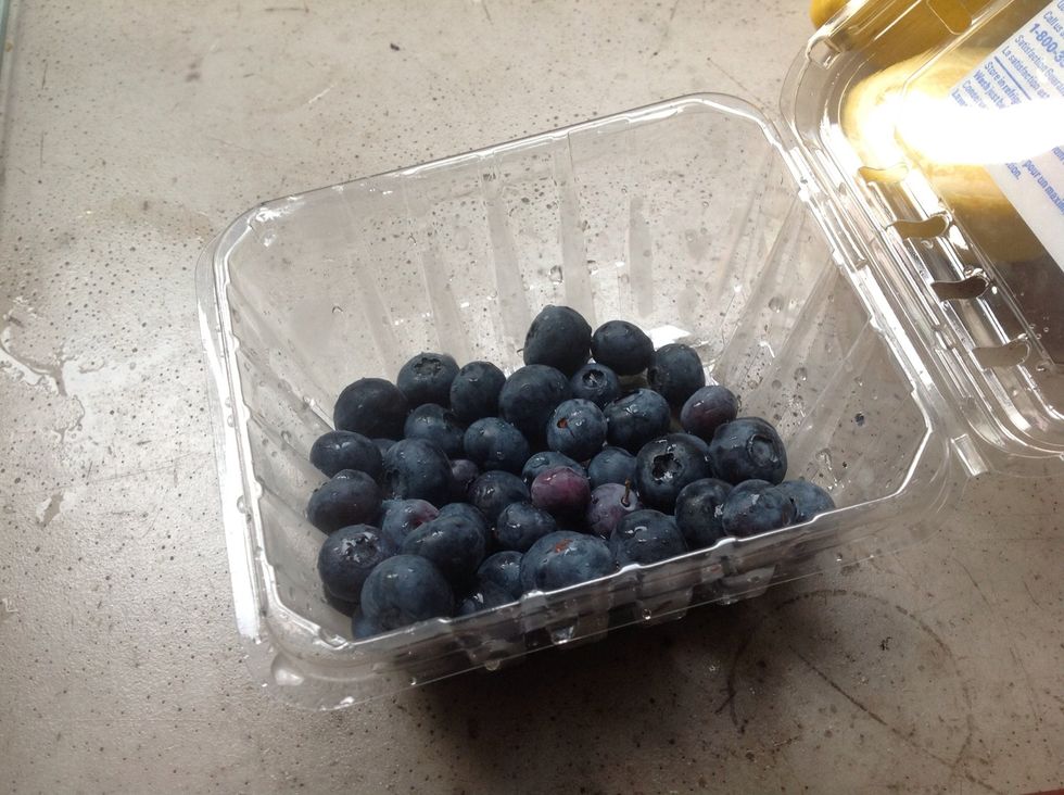Wash ya blueberries.