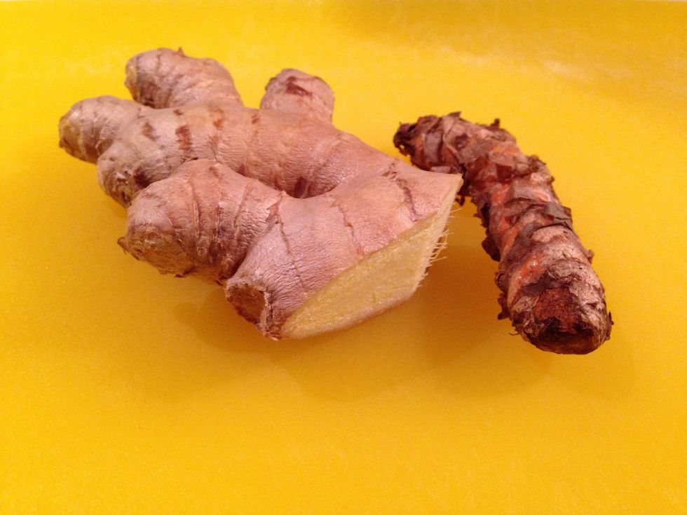 Washed organic ginger & turmeric