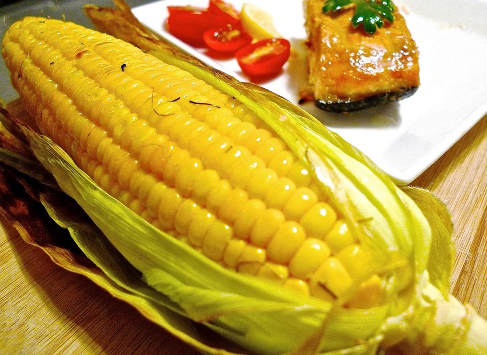 We had our grilled salmon served alongside butter grilled corn which is the perfect summer side dish. SO .. ENJOY!