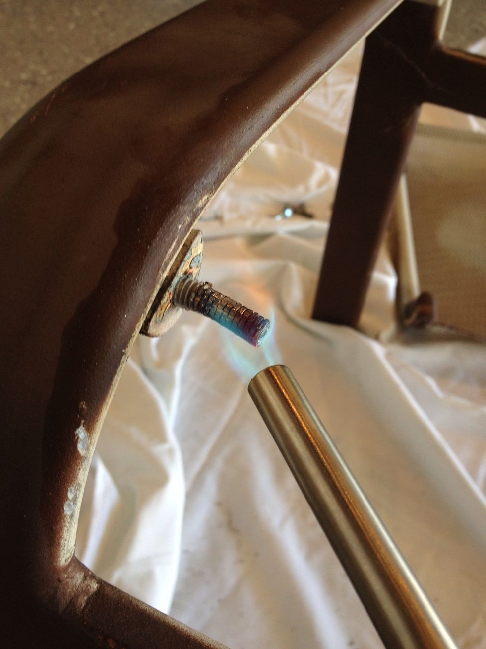 We had to heat the bolt up multiple times, depending on the bolt, maybe up to 7 or 8 times.  We had 3 broken bolts to remove.  This process worked each time!