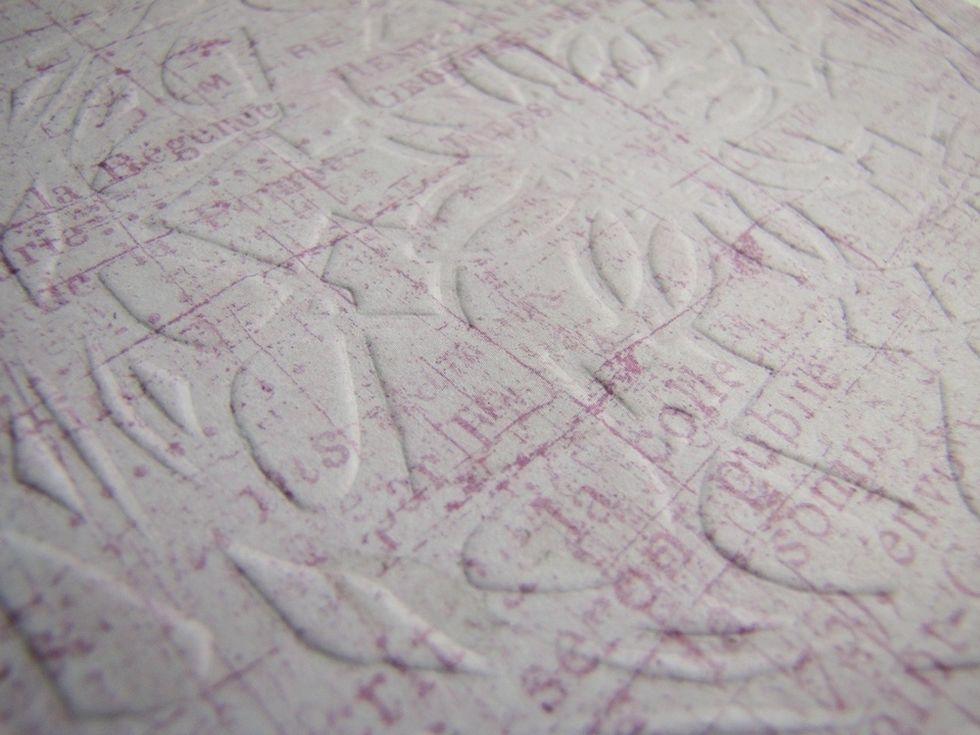 We have now beautiful embossed texture, but it's so clean, really too clean ;)