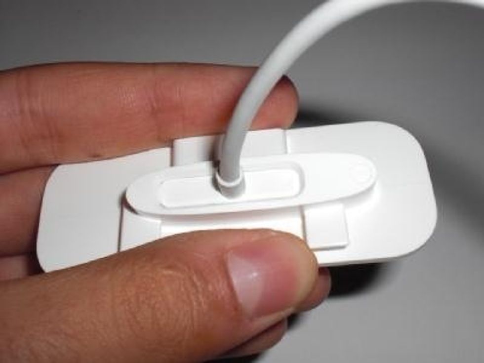 We'll be glueing this. Make sure you can connect the iPod on the other side, so it must be in the middle.