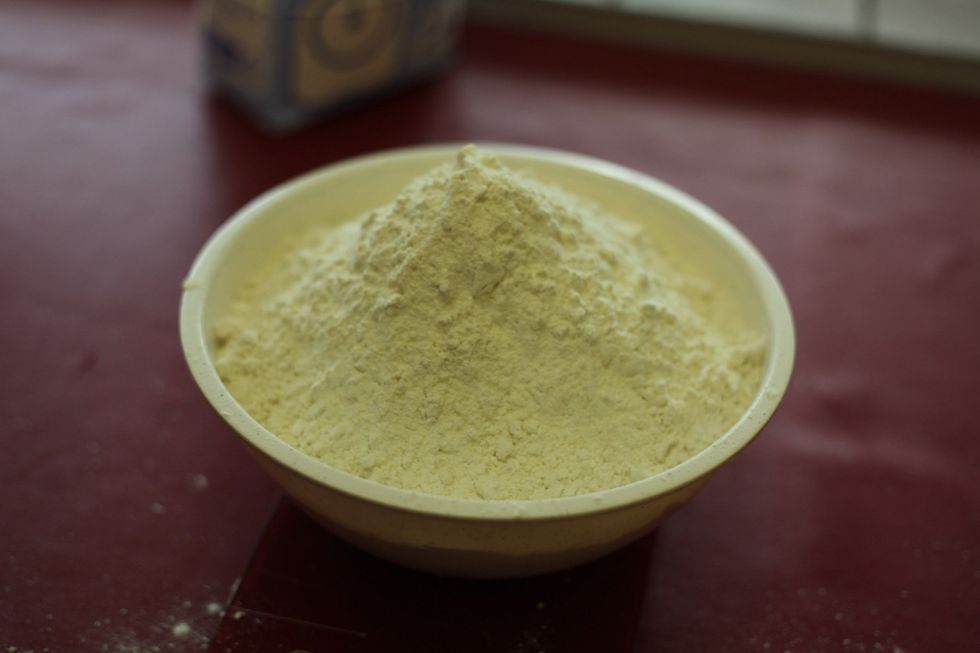 We need 1 kg of plain flour. This is a recipe that you need to weigh the ingredients for precision.