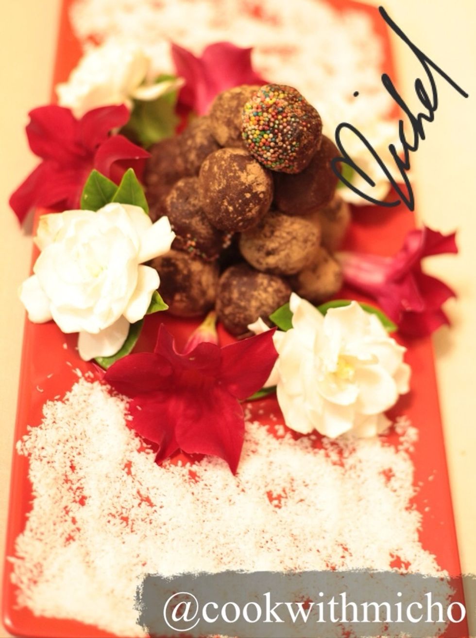 We've got a recipe that's traditionally known to be difficult to make, and expensive to buy. Let's put that myth to rest. I'll show you the easiest way to temper your chocolate too. Let's begin..