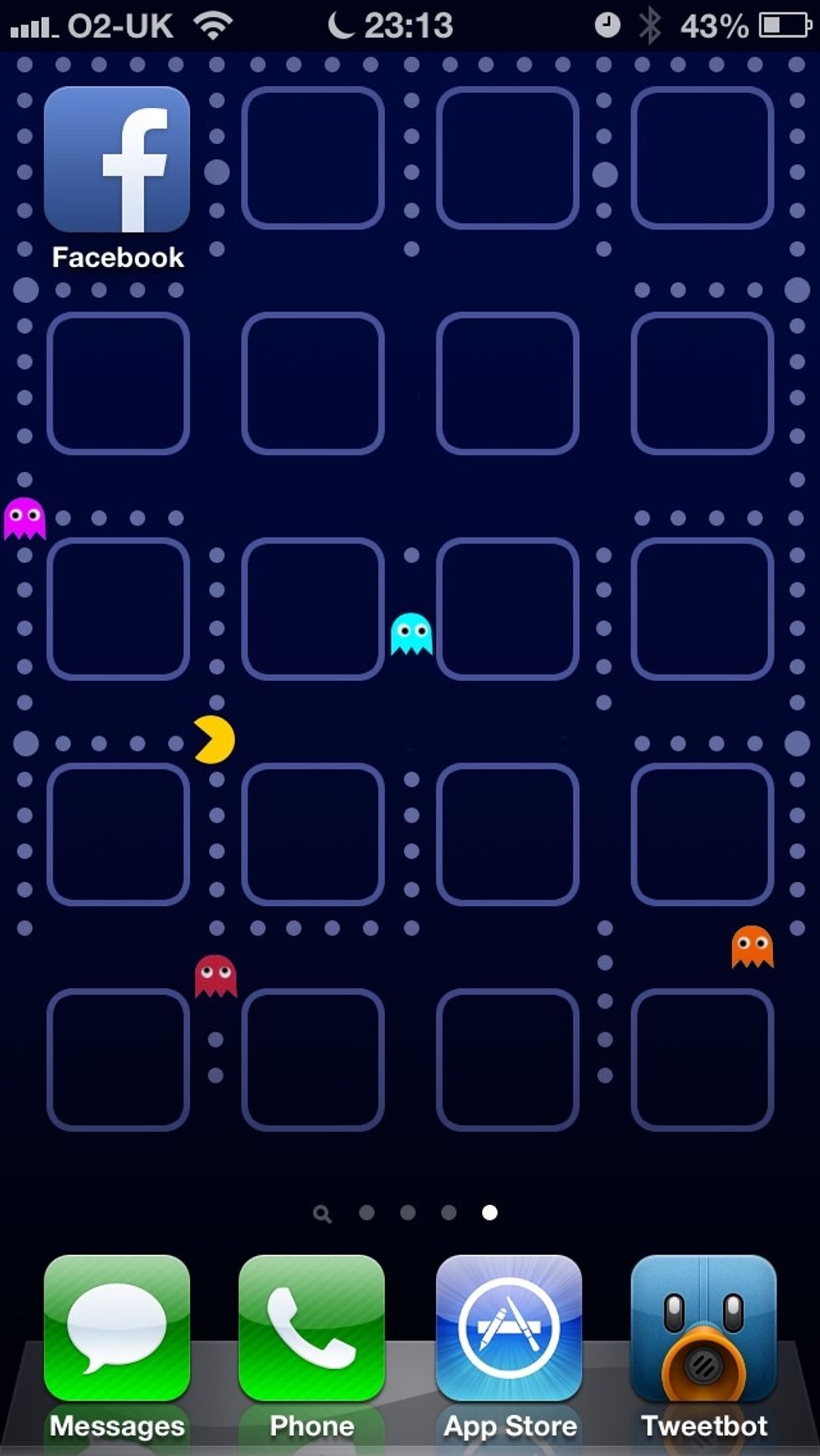 We will show how to customize the stock Facebook icon (top left)