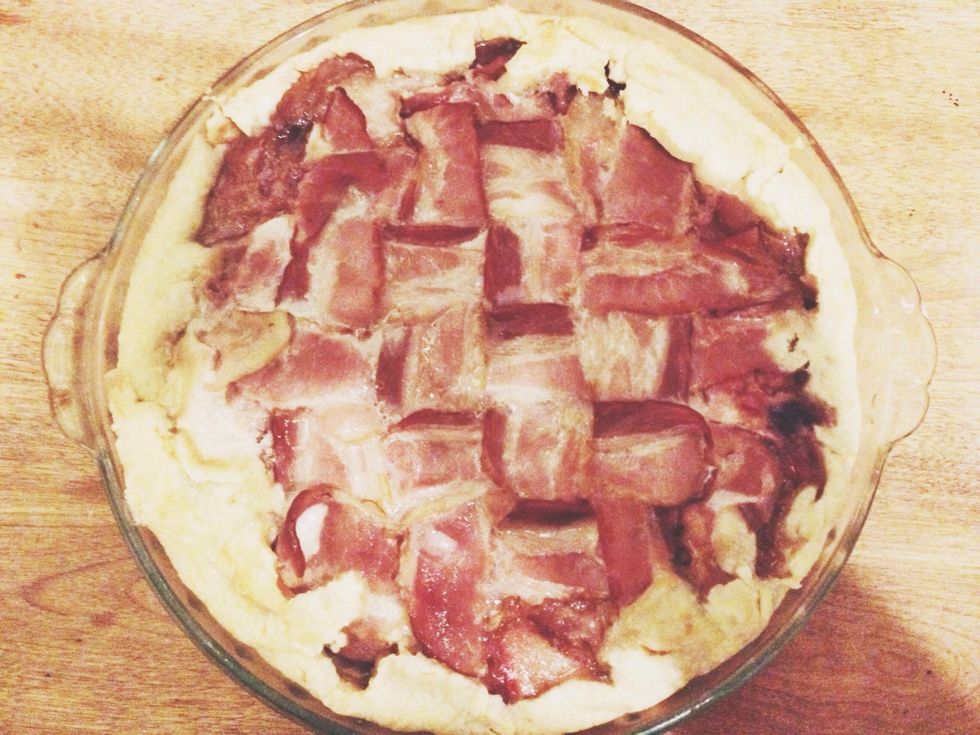 Weave bacon into a lattice on top of filling. Fold edges over bacon. Cover with foil. Bake for 1 hour. Uncover and bake for an extra 15-20 minutes until top is crisp. Let cool for 1 hour. Enjoy!