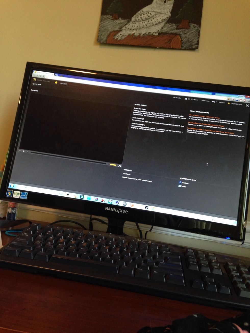 Welcome to the home screen! Click the word "PROJECTS" up in the top-left corner of the screen.