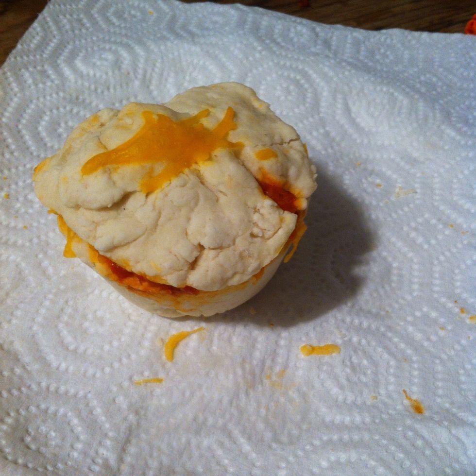 Well, well, well...look what we have here! One last pizza muffin.