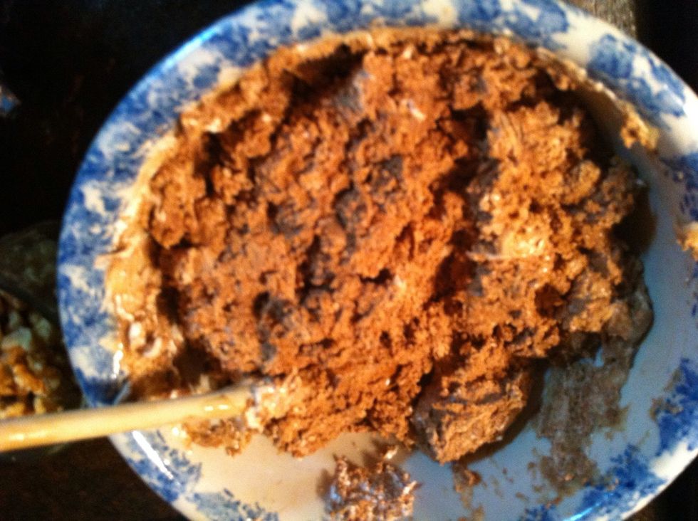 When all mixed up add nuts and vanilla or just vanilla.