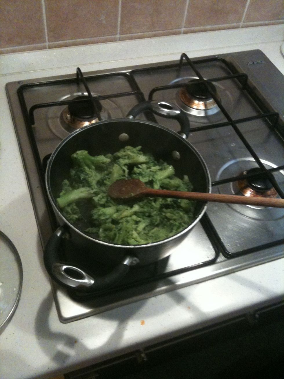 When all the water has been absorbed, broccoli's are ready to be served!