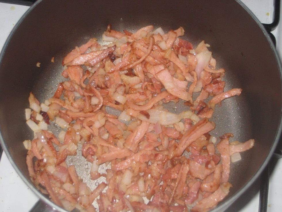 When brown, add the shallots, stir and fry for about 90 sec. This can be done while the potatoes are cooking an put aside.