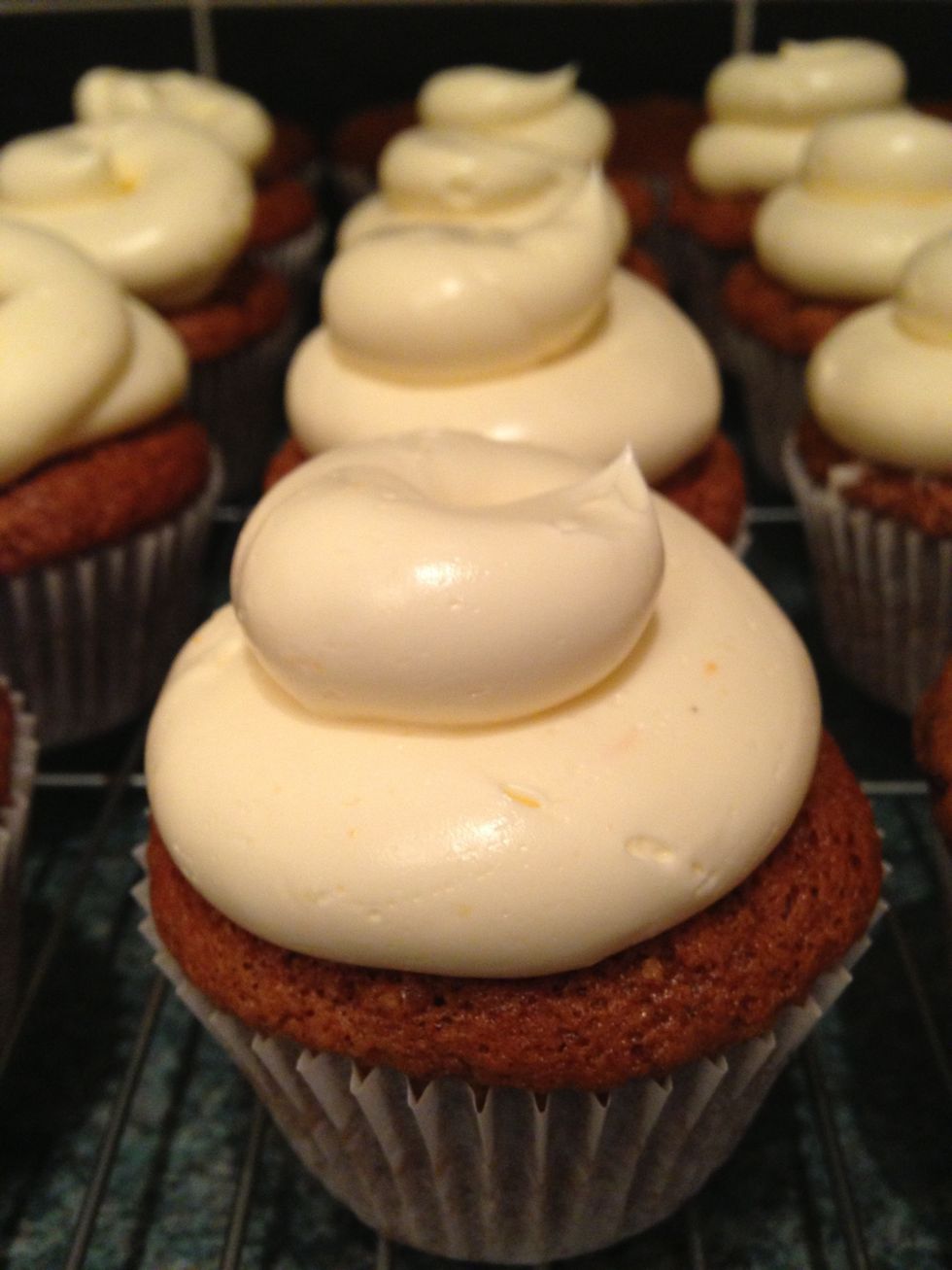 When cakes are cool pipe on your buttercream and eat #yum