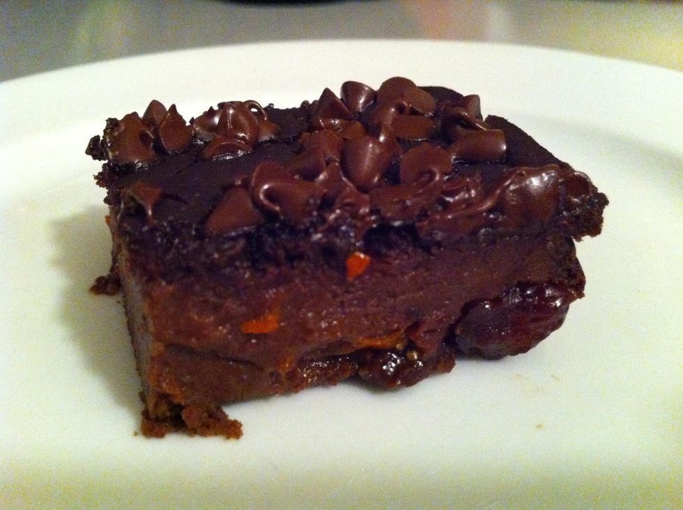 When cool, cut into squares. Makes 16 bars. Macronutrients per bar: 121 kcal, 23 g carbs, 1 g fiber, 2 g protein, 2 g fat.