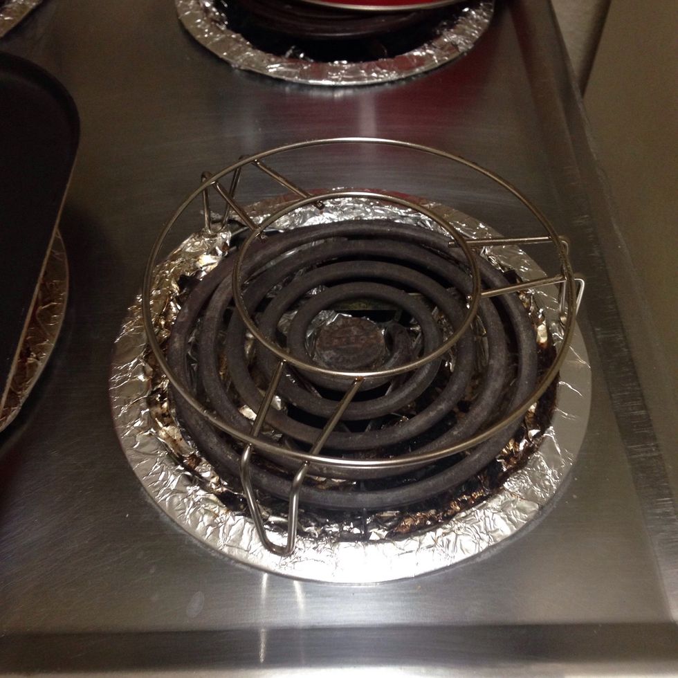 When cutting of the dough, you rack should be preheated .. On a high heat