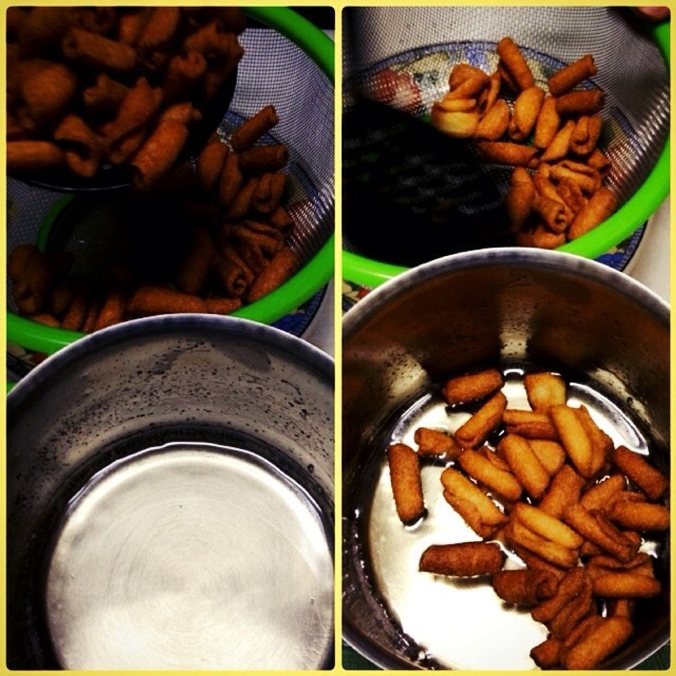 When down excess oil put the dough in a sweet drip. .