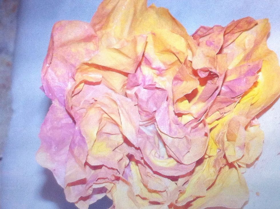 When dry, the petals are crunchy, but not brittle.