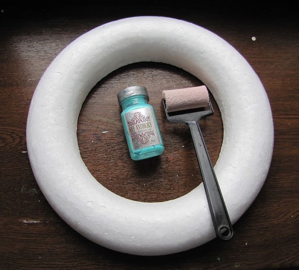 When eggs are drying, paint the wreath base with Pixie Sorbet.