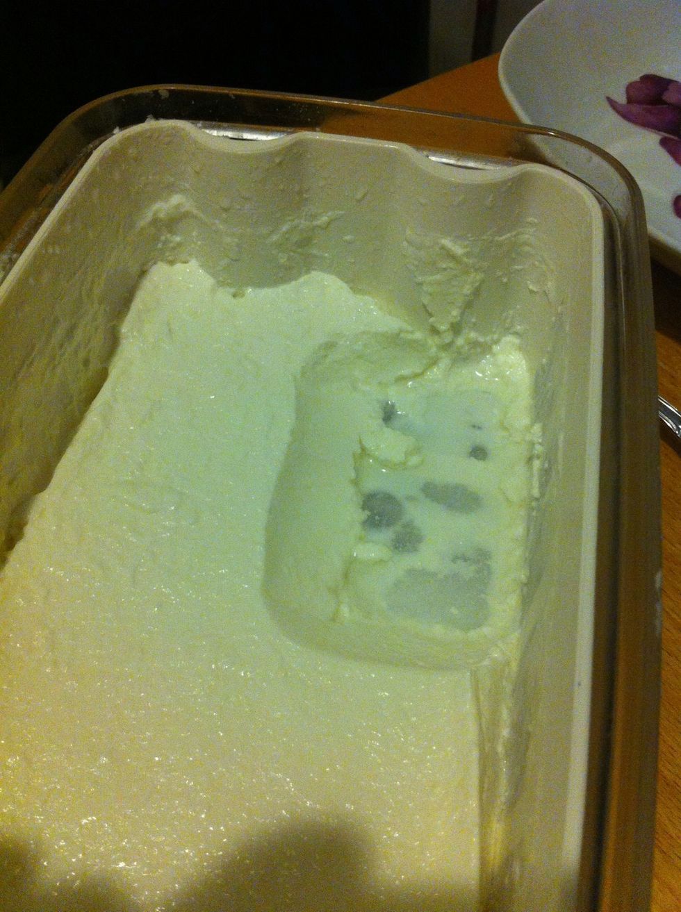 When it looks firm, U can put it in to fridge for rest, use the other day.