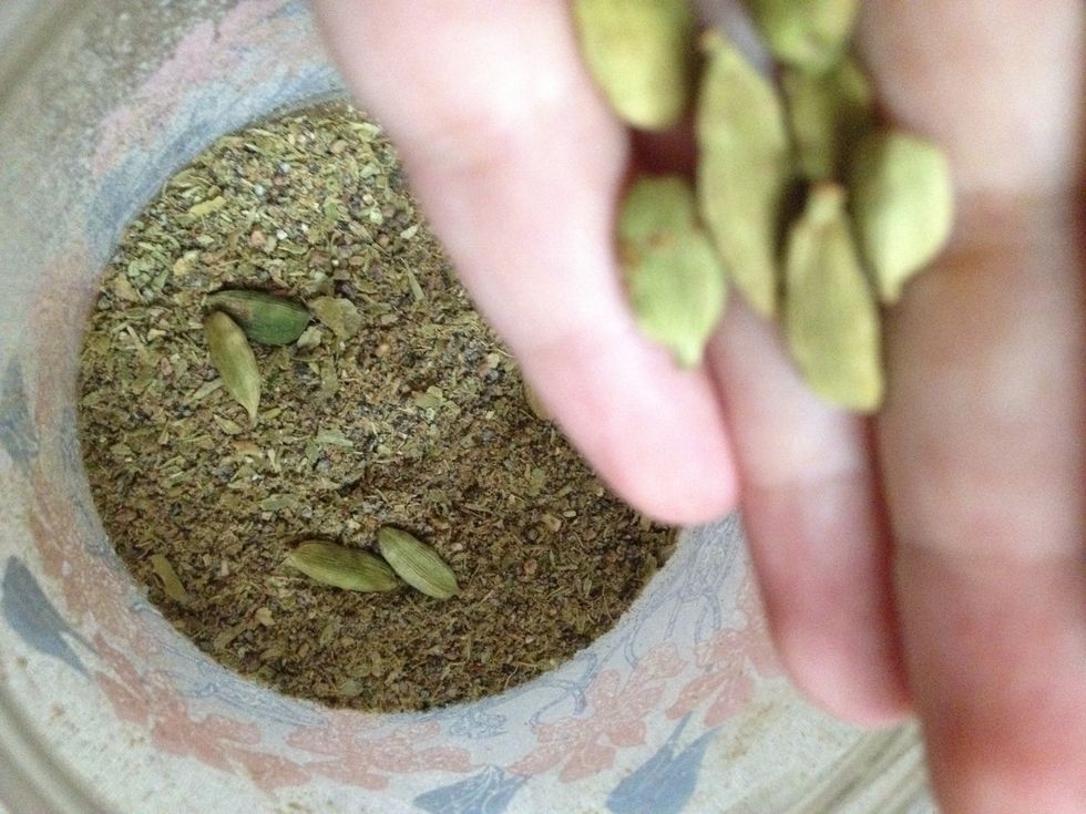 When it's done you can add 1-2 small spoon of Grounded Cardamom plant = )