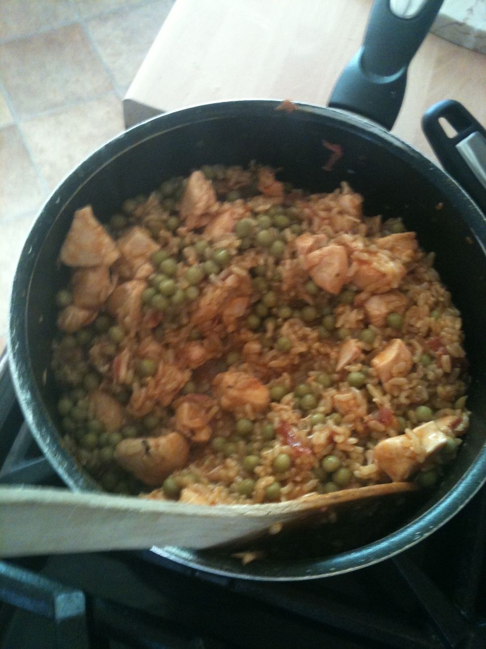 When it's ready, drain the peas and add to the pan and mix! :)