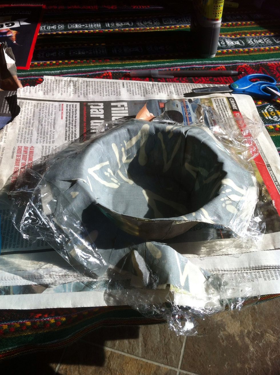 When its as hard as you want (took two days for me), cut the edges of the bowl and remove the plastic pellicule