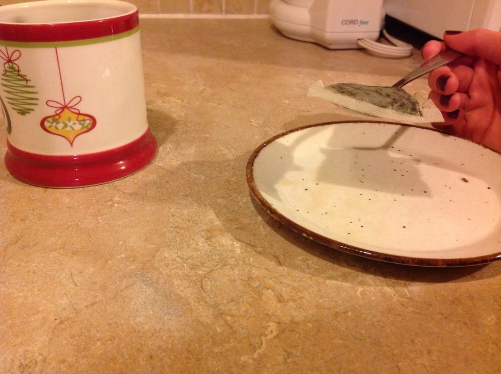 When its done steeping take a spoon and remove the tea bag.