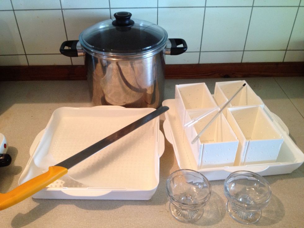 When making cheese, hygiene is important so start with sterilising everything in boiling water. You can find the cheese mould kits and the rennet and enzymes online. Search home made cheese