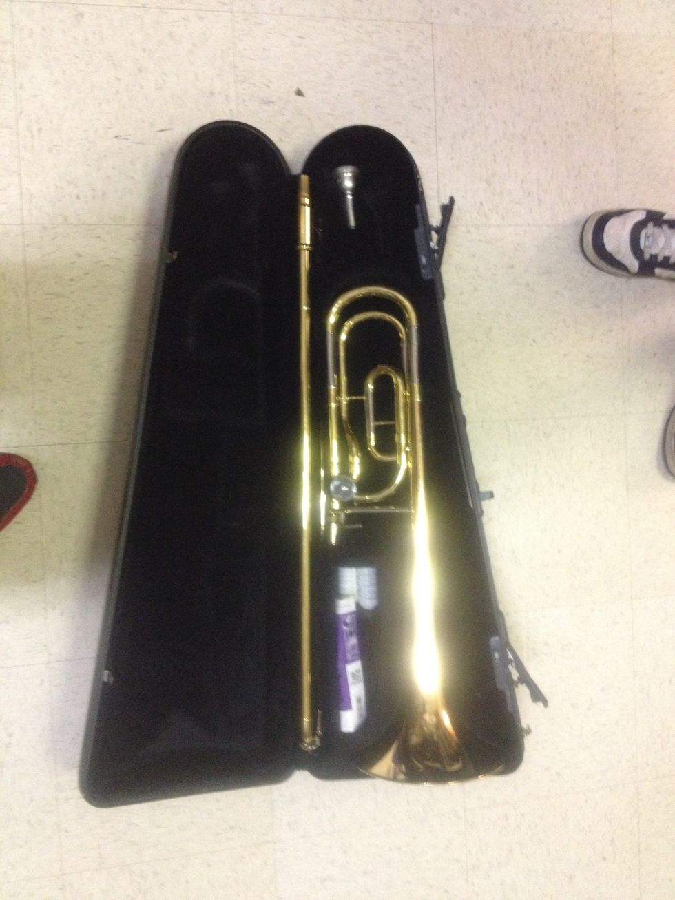 When opening the case make sure all the parts are safely in the case not falling out.