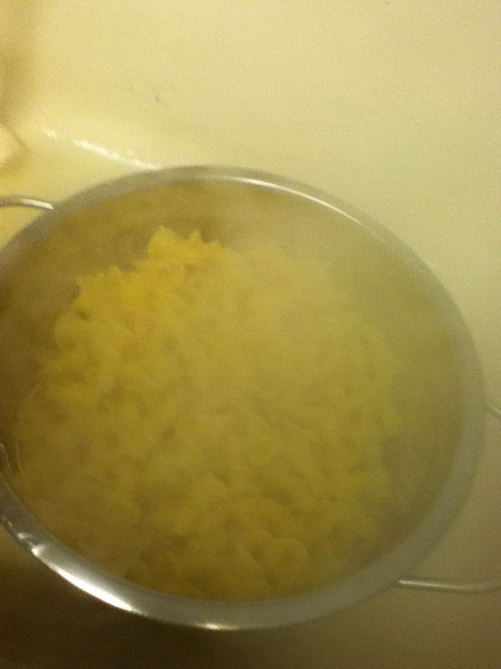When pasta is finished, put it in the strainer and get a quick pasta facial..