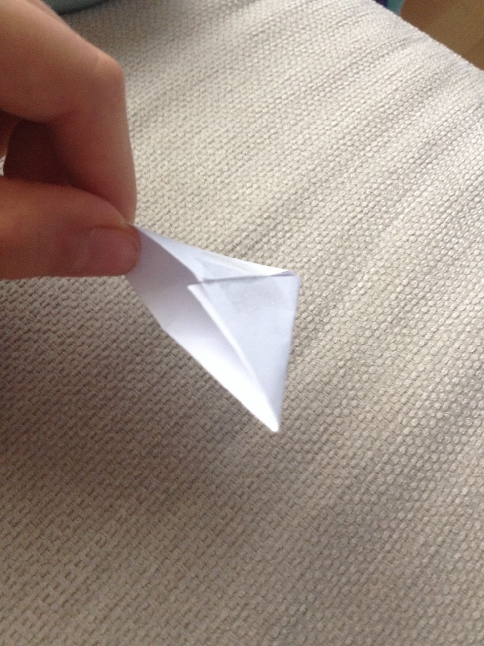 When taped it should have a "hat" shaped form