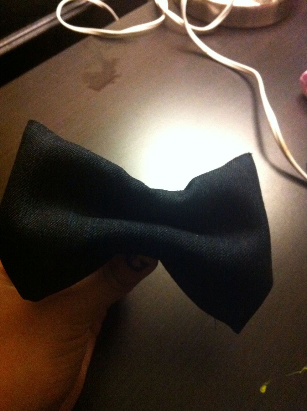 When that's cooled, play around with the bows shape