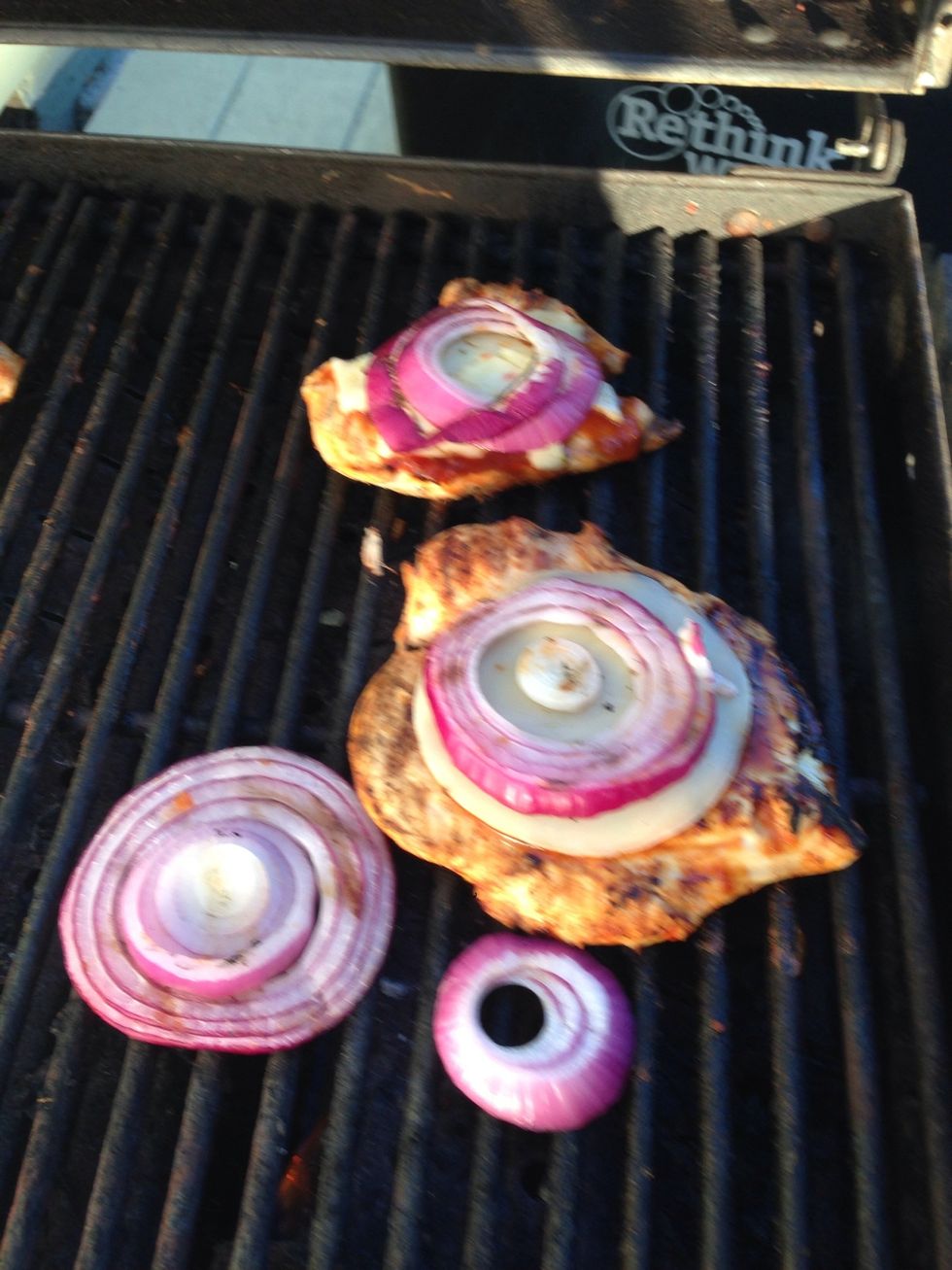 When the chicken is ready to take off, add the grilled onions on top.