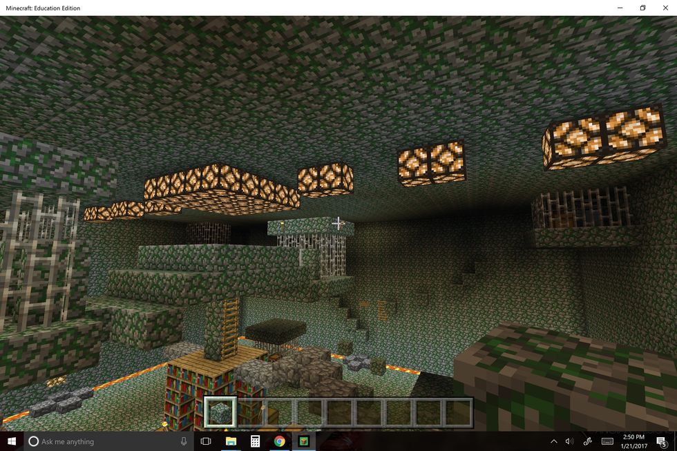 When the lever is flicked at the beginning of the round, the lights will light up outside to in. When it gets to the middle light, commence the game.