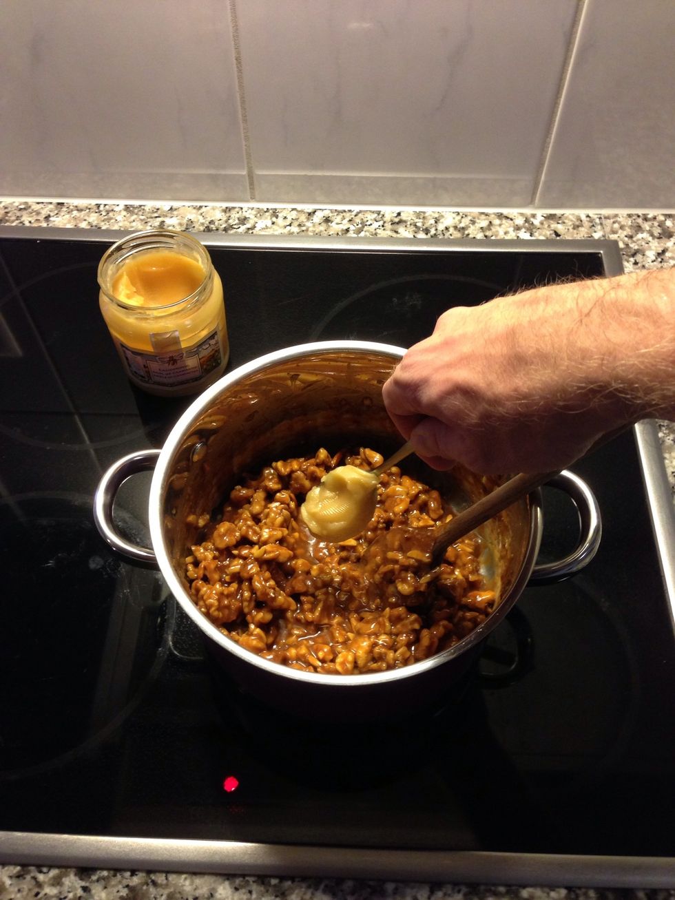 When the mass cooled down, you add the honey.