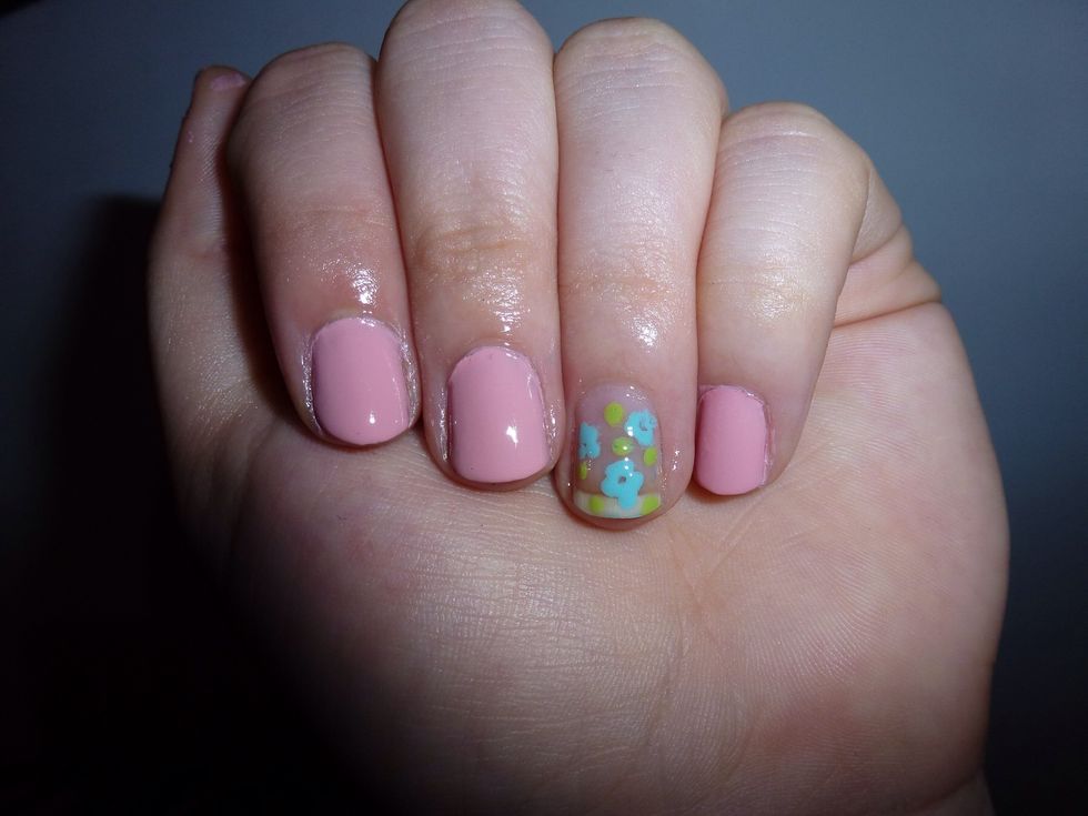 When the nails are completely dry, put some cuticle oil for a healthy look and a finish touch \ud83d\ude0a