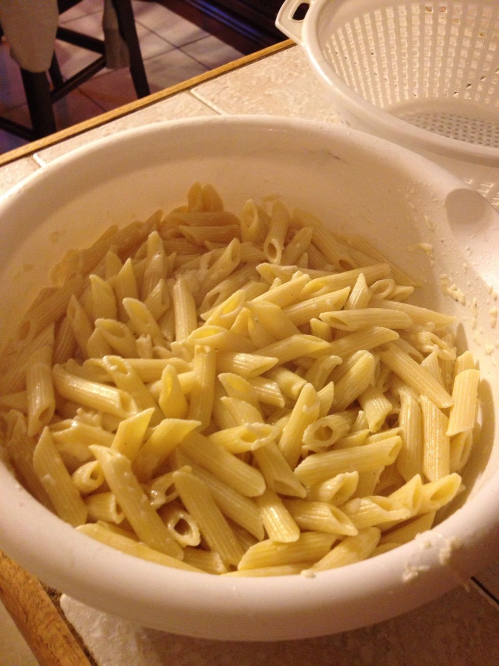 When the sauce is done toss it around with the pasta and the chicken :)