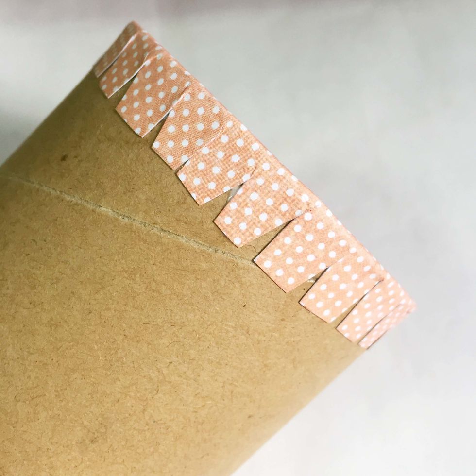 When the tabs are all glued down, this is how it will look like.