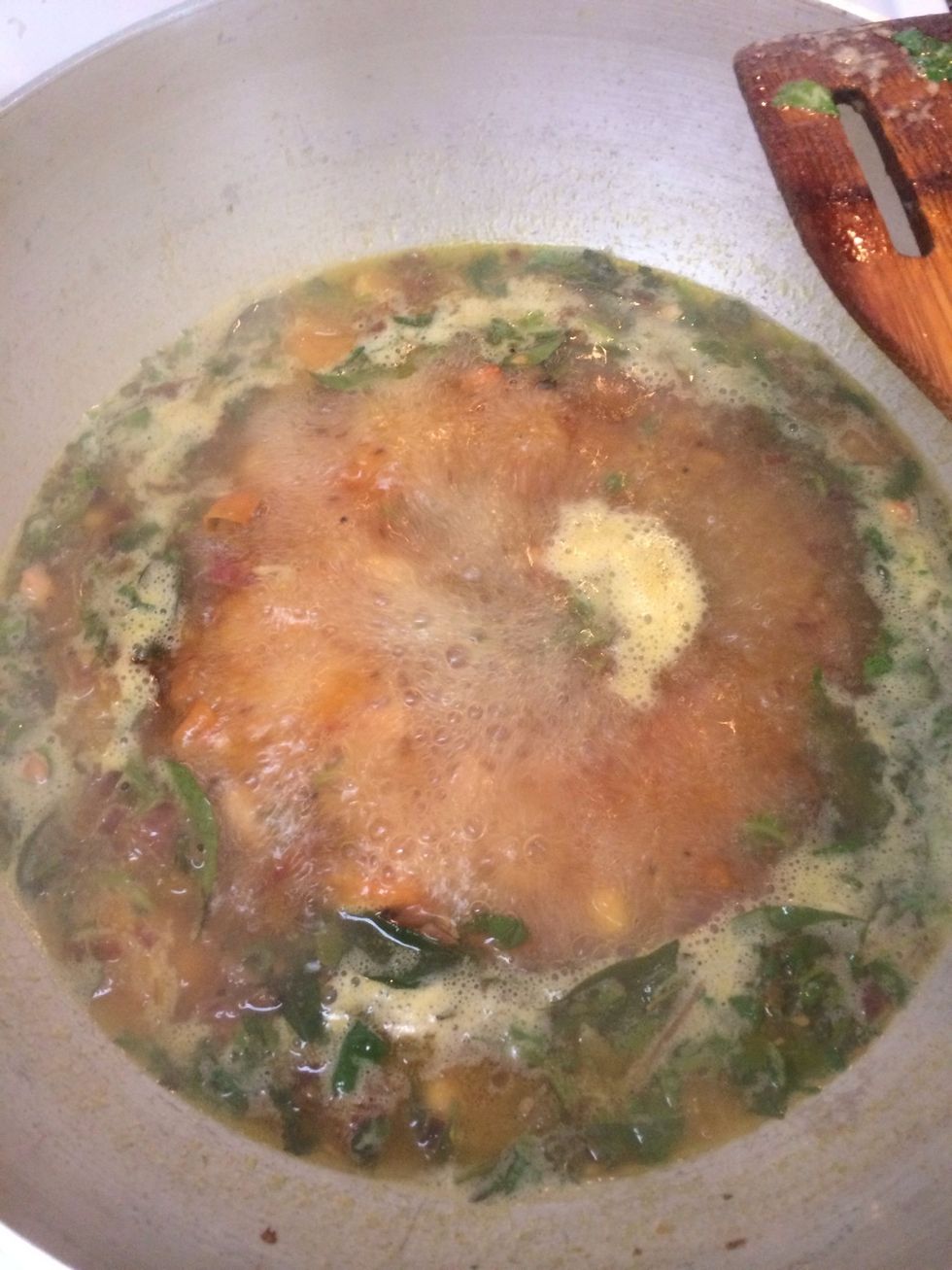 When the water starts to boil add the sooji and start to stir so there won't form any lumps. Make sure the flame is on low heat.