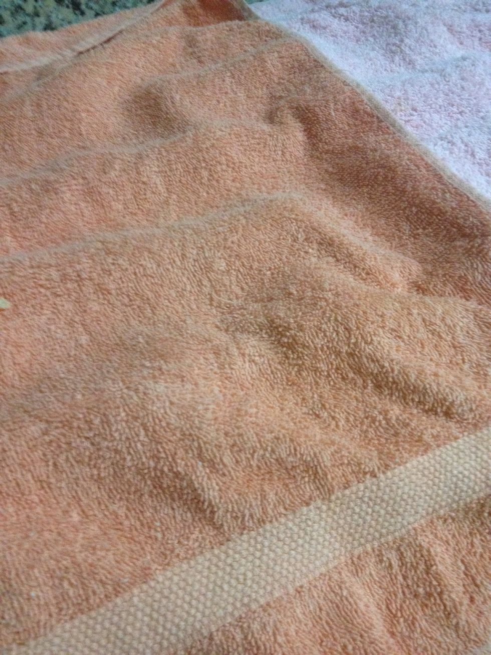 When u finish them all, cover with a kitchen towel and leave them to rise again for 15 minutes