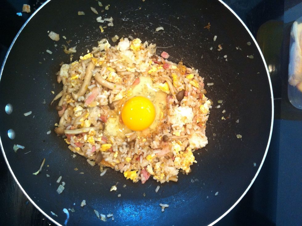 When u get the taste and color that u want add another egg on top this is optional for people who like there fried rice a bit wet