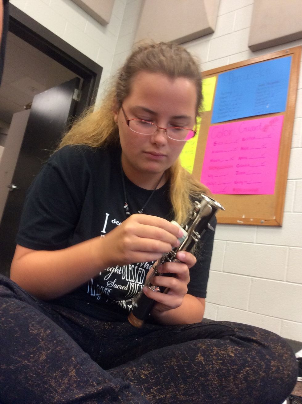 When you are looking at this joint on the right side. The highest straight button, but the dollar in between there.