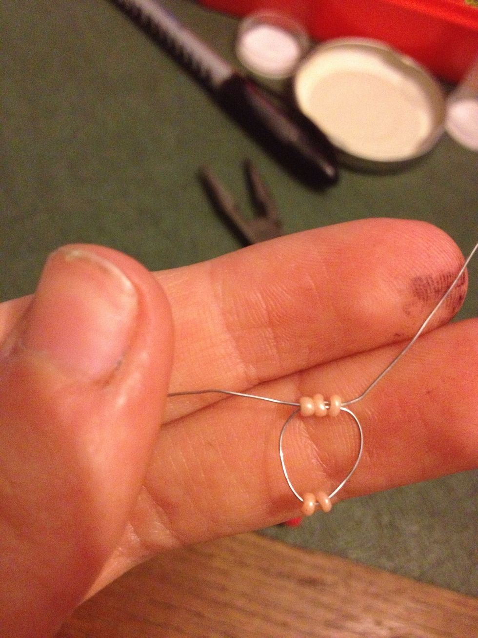 When you begin to tighten it should look like this...( make sure it is in the middle of the whole length of the wire)