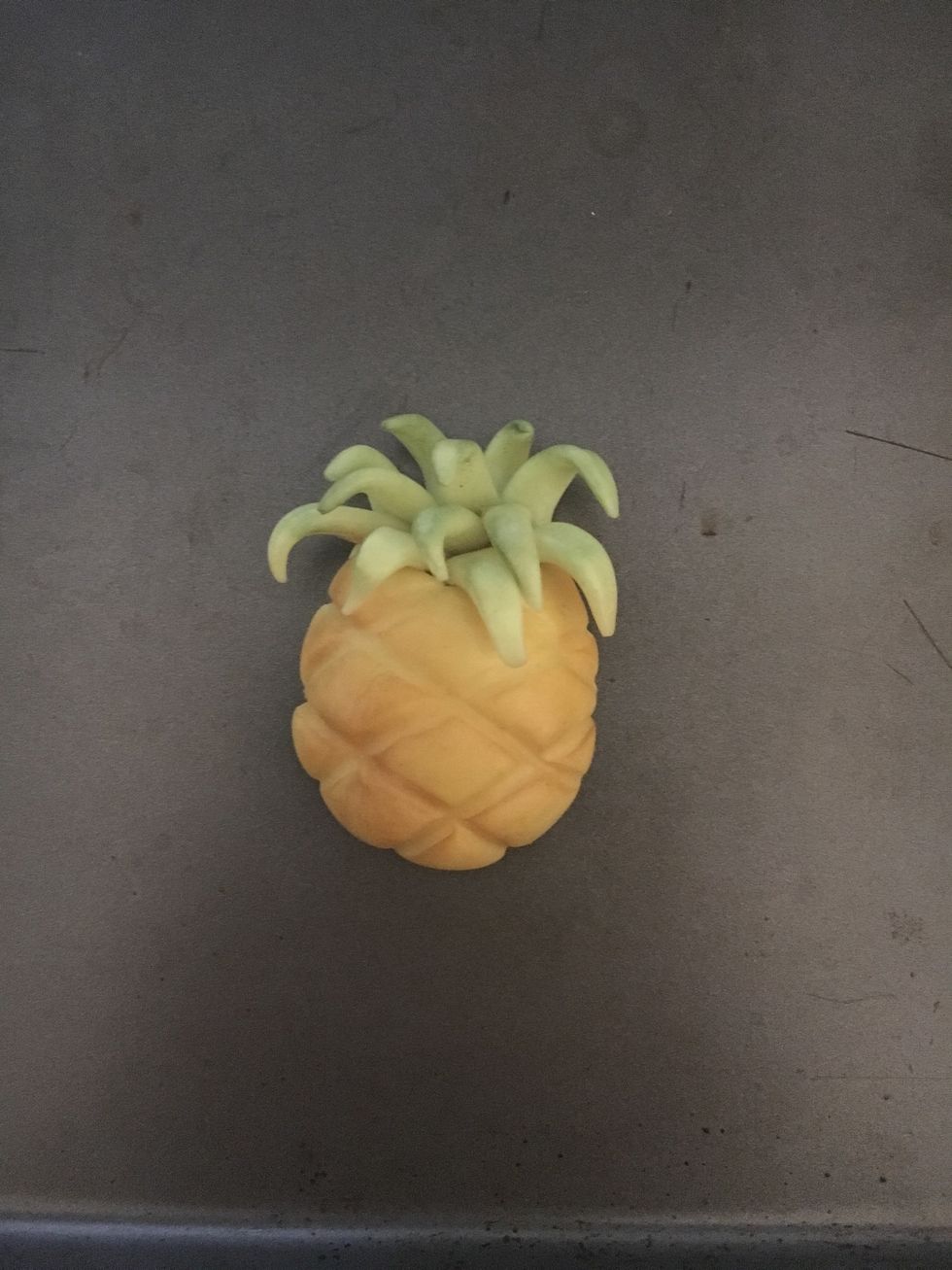 When you're happy with your pineapple, bake it according to your clay package instructions. I'm putting mine in at 250*F for 15-20 minutes.