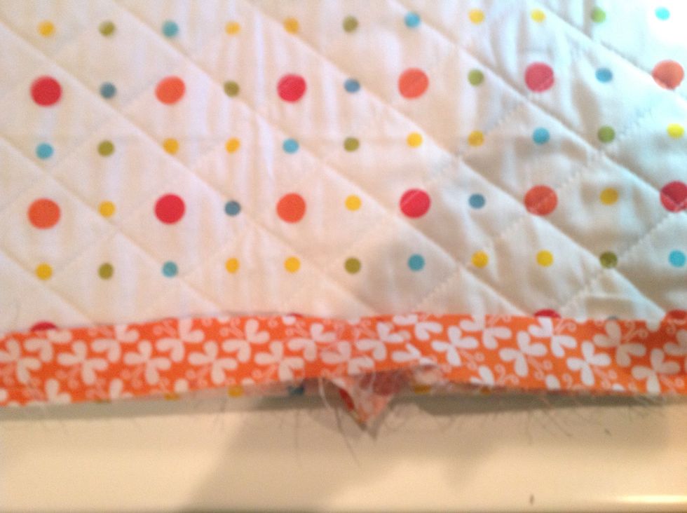 When you take it out of the machine it should pop into place.