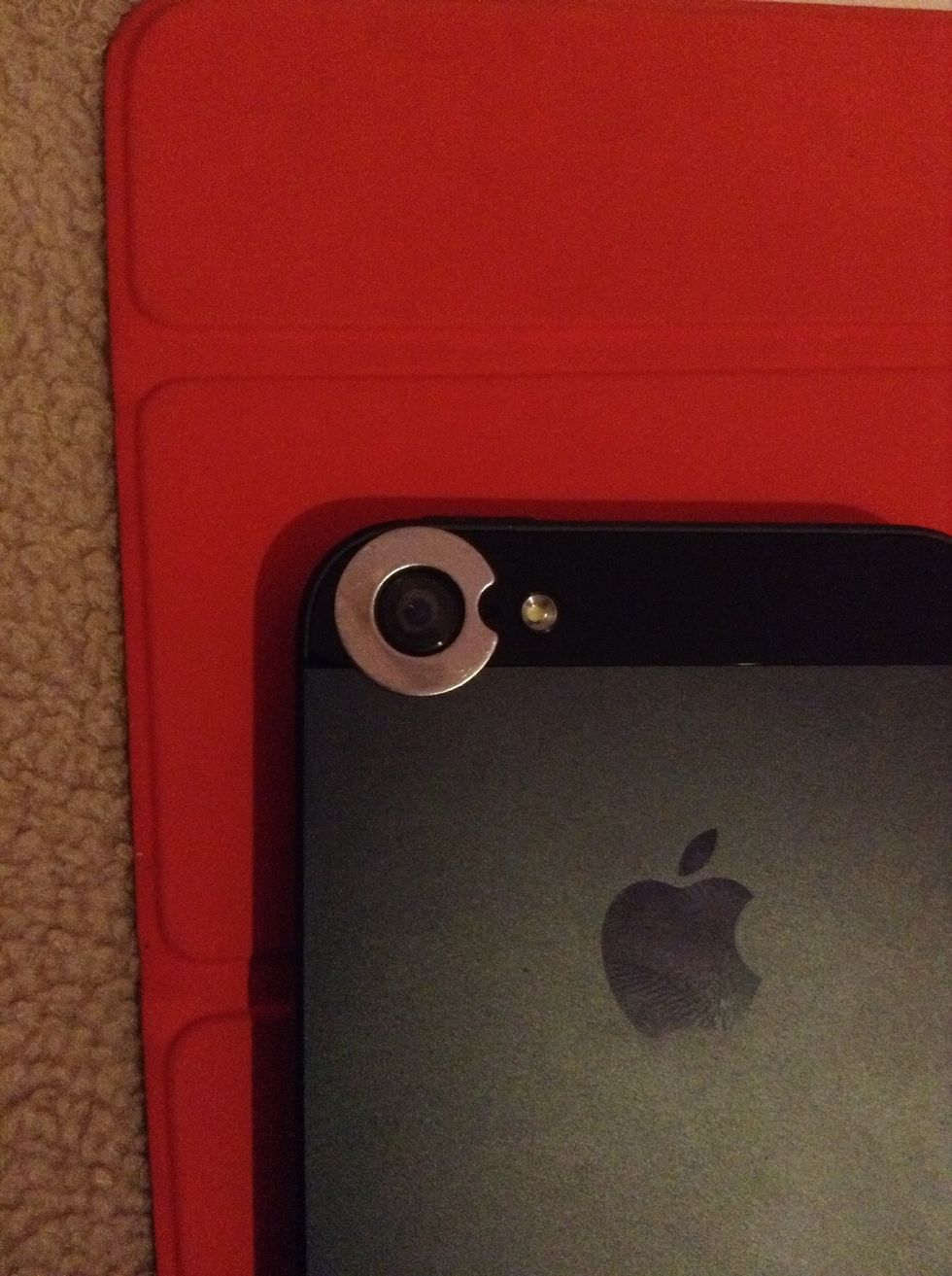 When your Lenses arrive they will come with a number of magnetic rings for loads of different smartphones, the one for the iPhone 5 has a little cut out for the new mic on the back so choose wisely