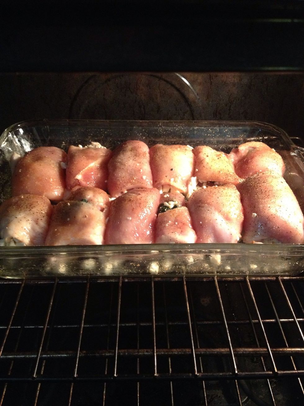When your oven is ready, put your chicken into that oven for 35 minutes to bake.