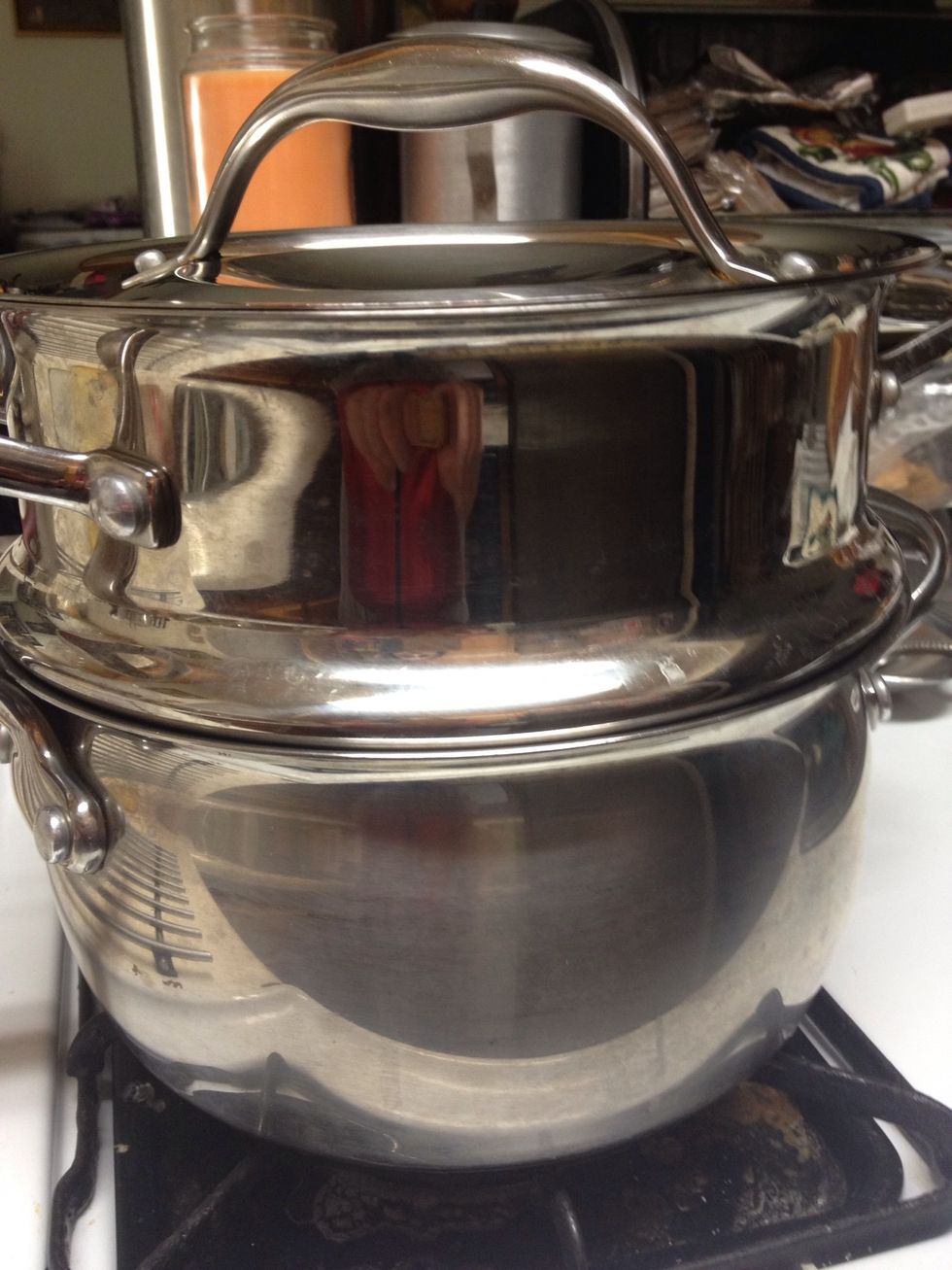 When your pan is set, bring the water into boil for 5mins, with medium high fire. And then turn it medium low and simmer it for 45mins.