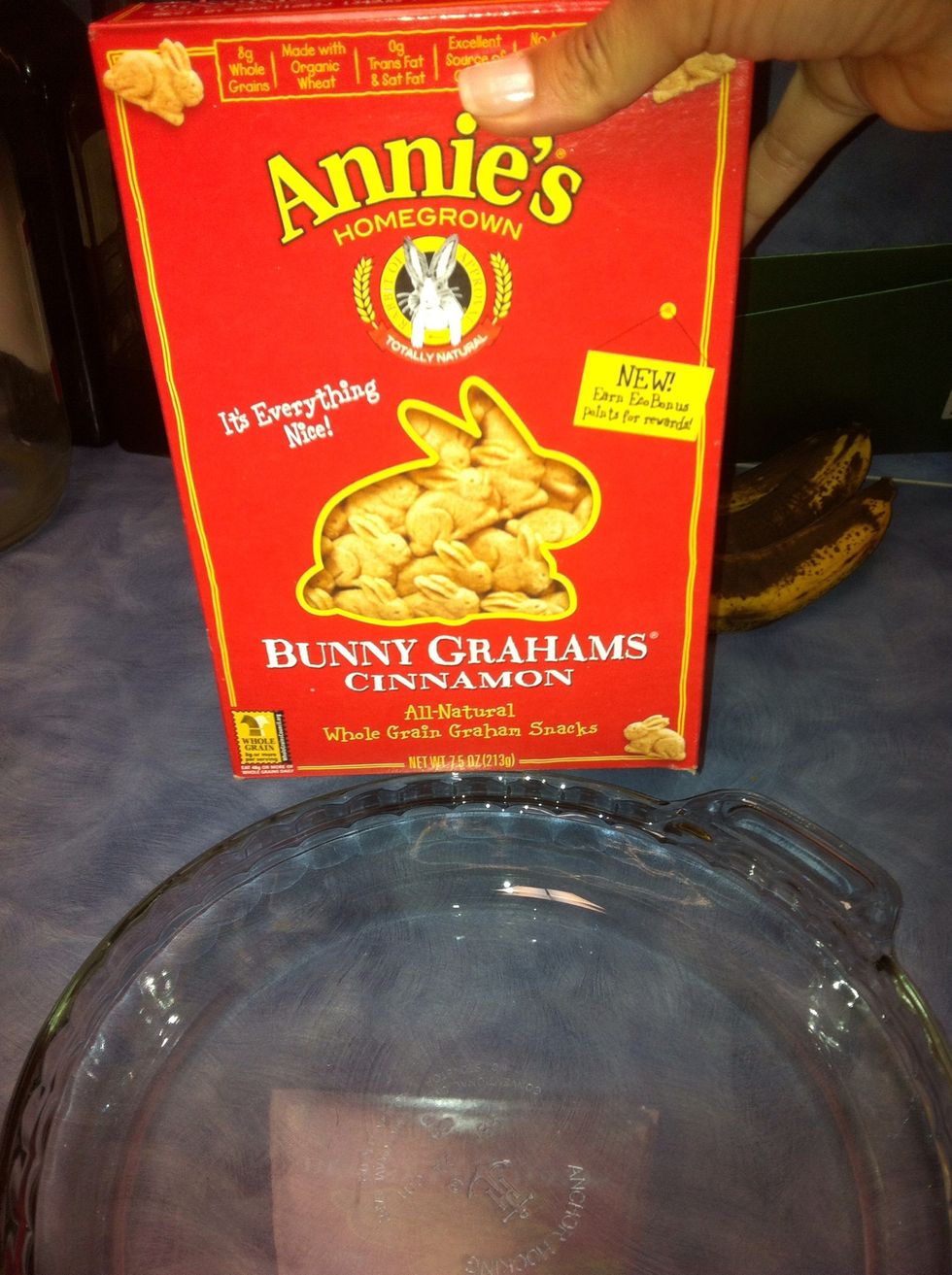 While processor is blending, grab your graham crackers and pie dish.