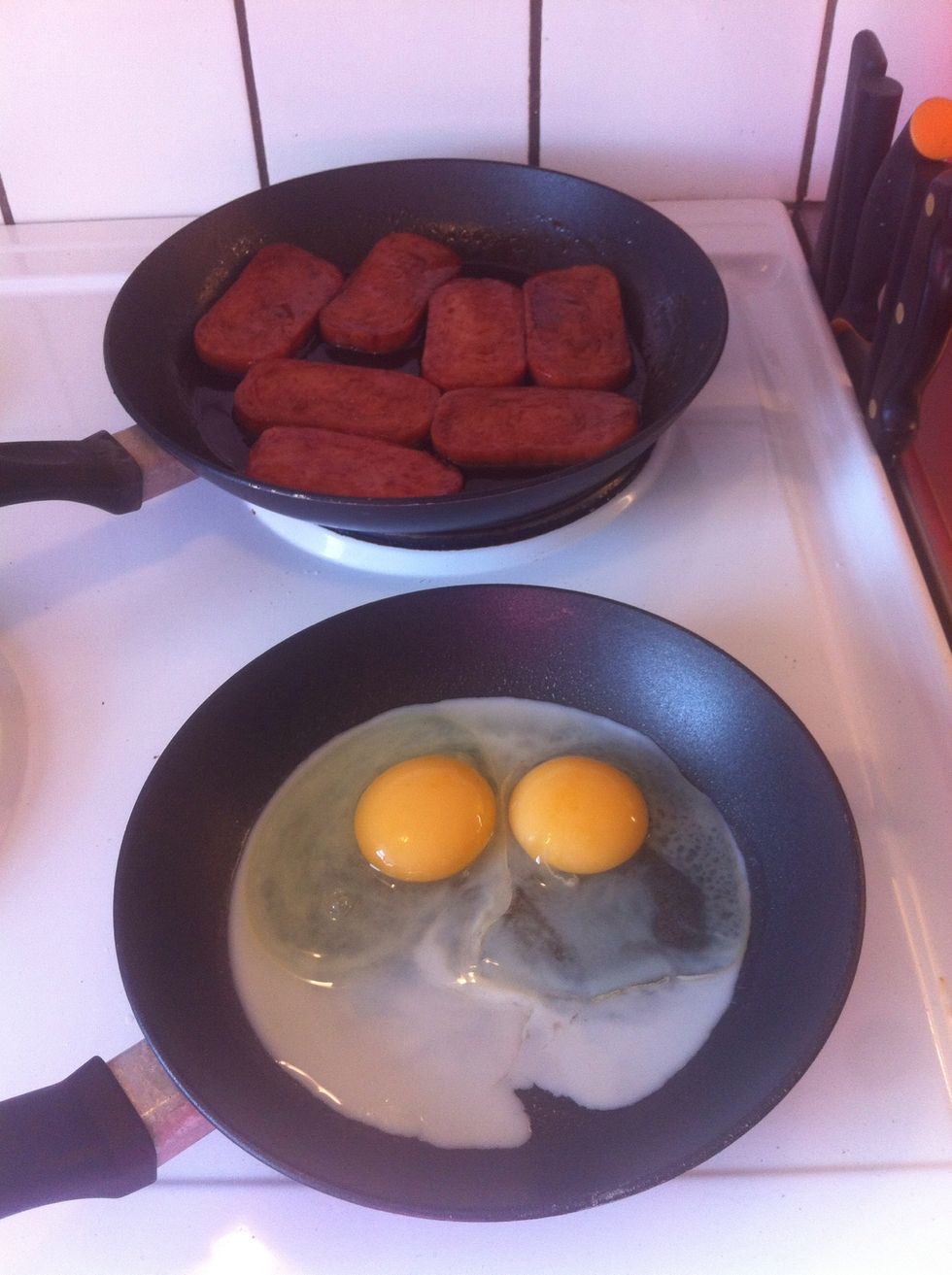 While SPAM is resting , cook some eggs to your preference (Sunny-side up recommended as the yoke will run and mix with SPAM and rice)