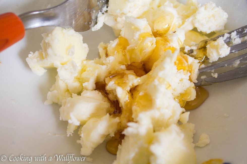 While the biscuits are baking, whisk the room temperature butter until it becomes smooth. Add honey and powdered sugar and whisk until the butter becomes smooth.